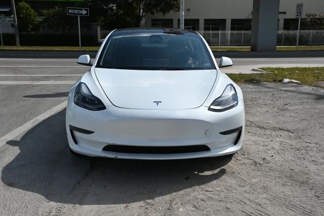 2023 Tesla Model 3 - Image 2 of 18