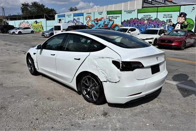 2023 Tesla Model 3 - Image 4 of 18