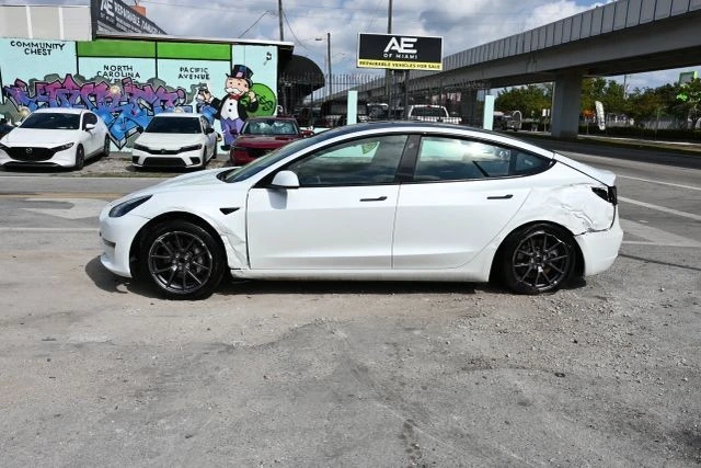 2023 Tesla Model 3 - Image 6 of 18