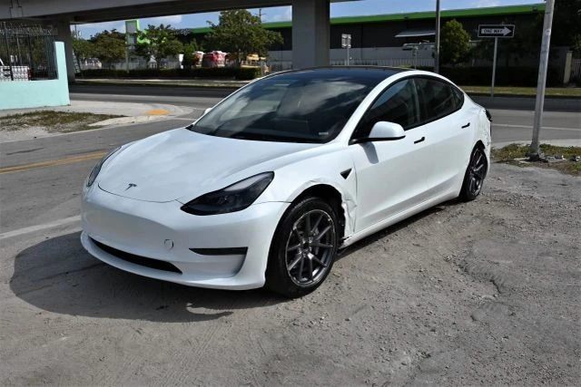 2023 Tesla Model 3 - Image 3 of 18