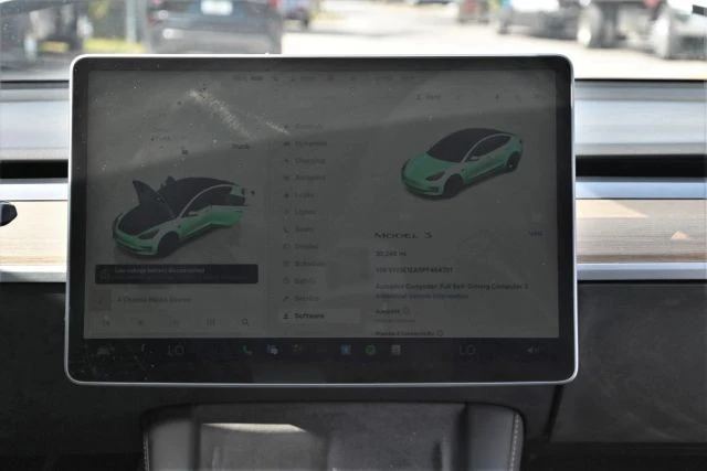 2023 Tesla Model 3 - Image 8 of 18