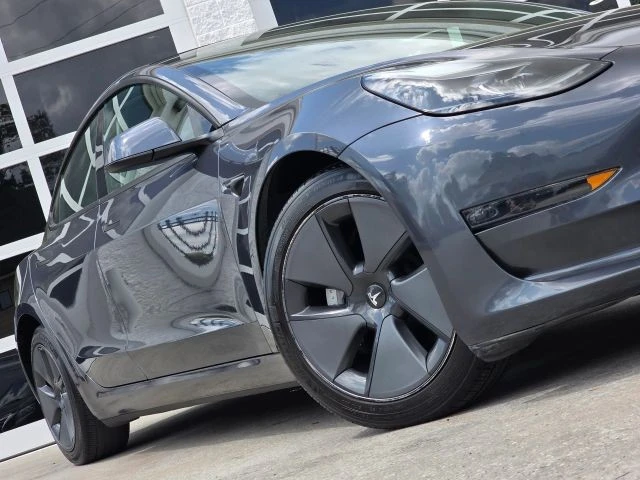 2023 Tesla Model 3 - Image 10 of 31