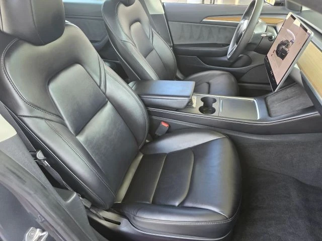 2023 Tesla Model 3 - Image 29 of 31