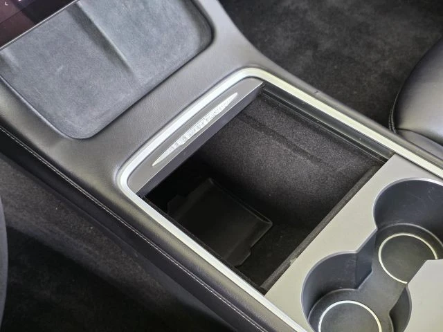 2023 Tesla Model 3 - Image 23 of 31