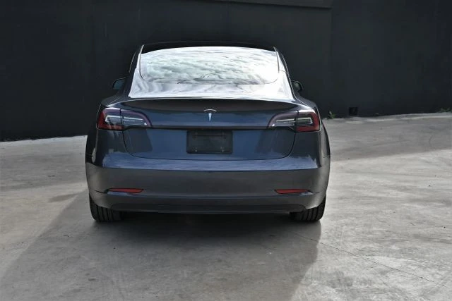 2023 Tesla Model 3 - Image 5 of 21