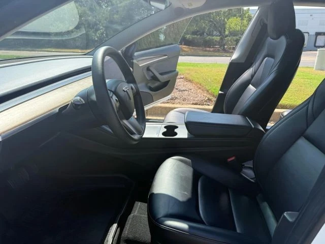 2023 Tesla Model 3 - Image 9 of 21