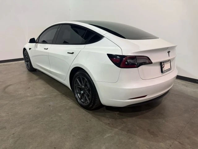 2023 Tesla Model 3 - Image 5 of 21