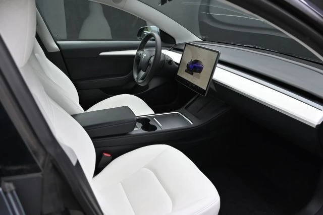 2023 Tesla Model 3 - Image 15 of 20