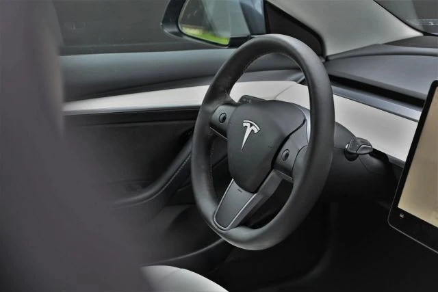2023 Tesla Model 3 - Image 9 of 20