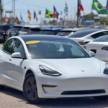 2023 Tesla Model 3 Standard