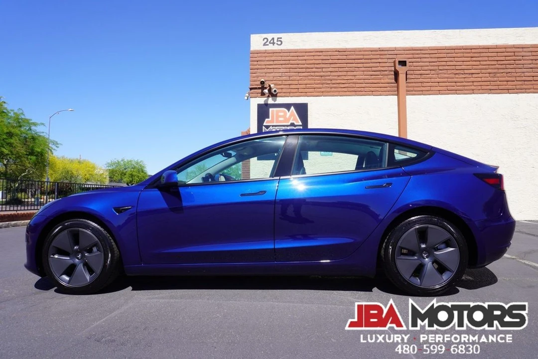 2023 Tesla Model 3 - Image 10 of 12