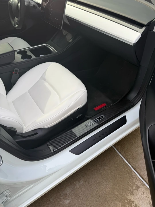 2023 Tesla Model 3 Performance - Image 12 of 15