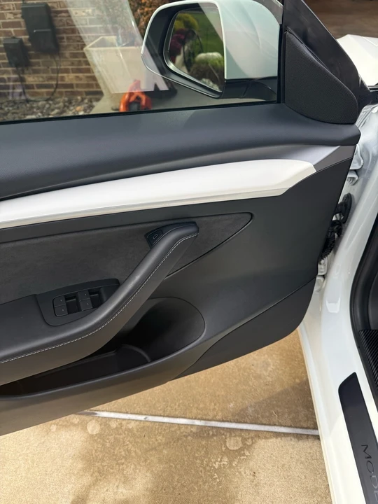 2023 Tesla Model 3 Performance - Image 13 of 15