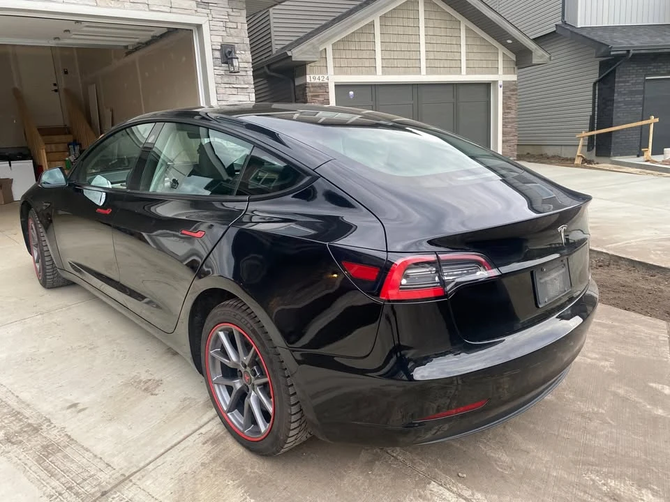 2023 Tesla Model 3 - Image 3 of 10