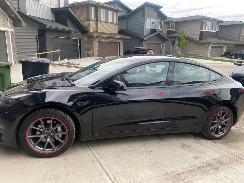 2023 Tesla Model 3 - Image 2 of 10