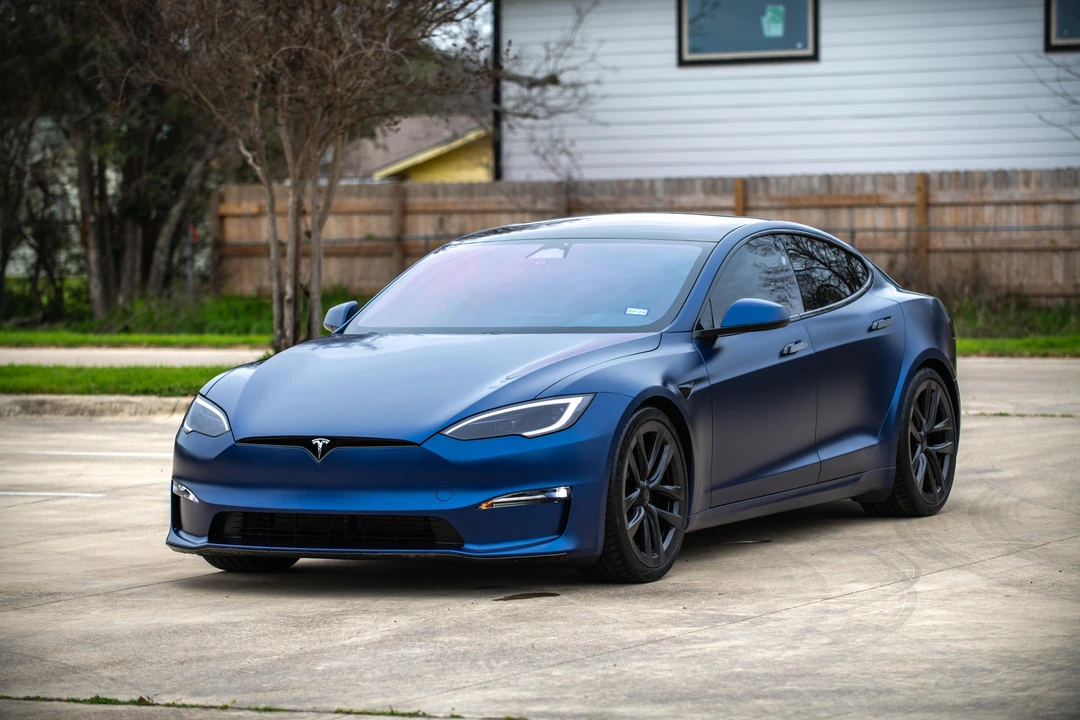 2023 Tesla Model S - Image 13 of 31