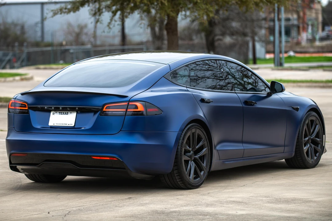 2023 Tesla Model S - Image 4 of 31