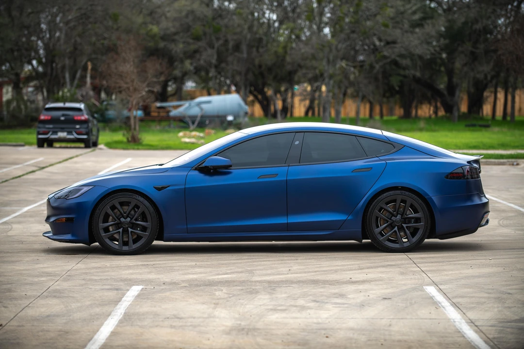 2023 Tesla Model S - Image 16 of 31