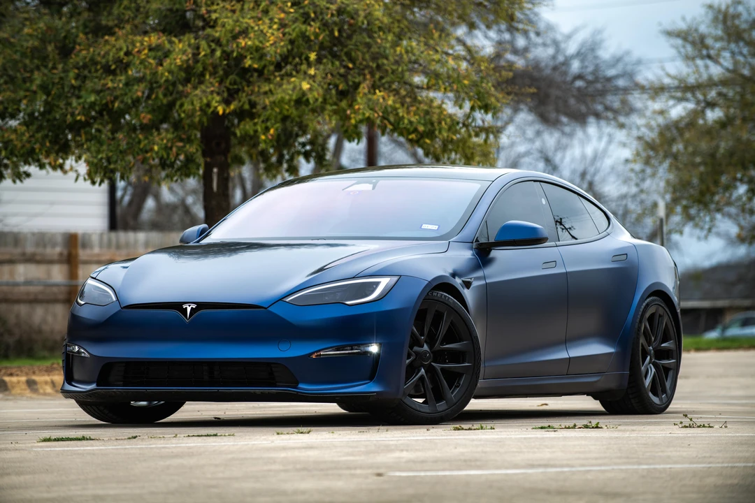 2023 Tesla Model S - Image 11 of 31