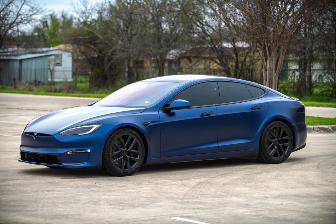 2023 Tesla Model S - Image 15 of 31