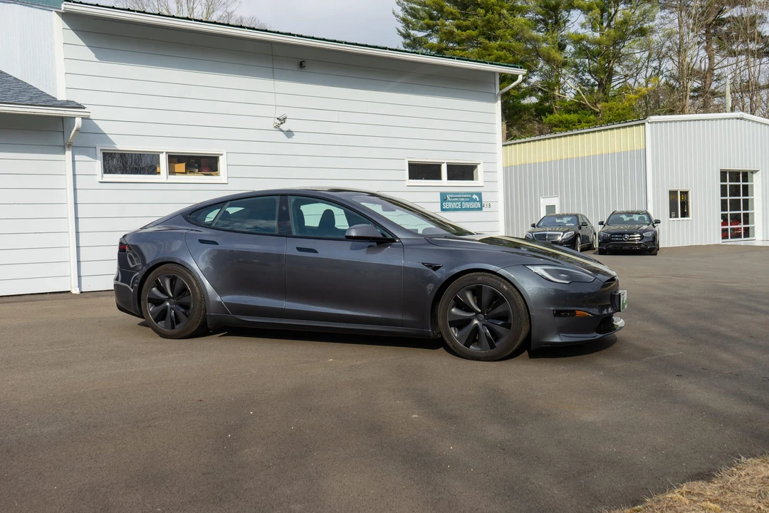 2023 Tesla Model S - Image 15 of 31