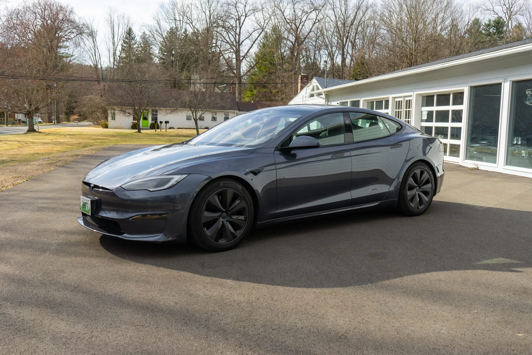 2023 Tesla Model S - Image 27 of 31