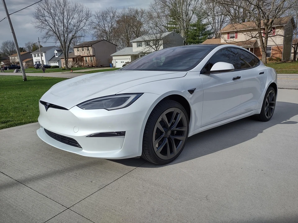 2023 Tesla Model S - Image 7 of 31