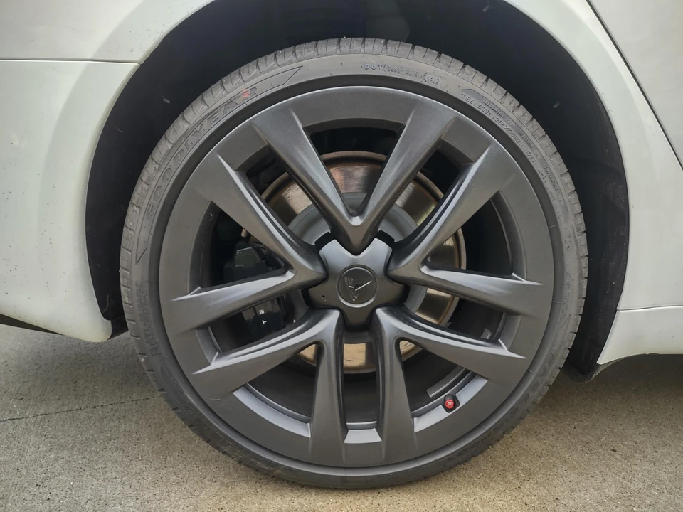 2023 Tesla Model S - Image 20 of 31
