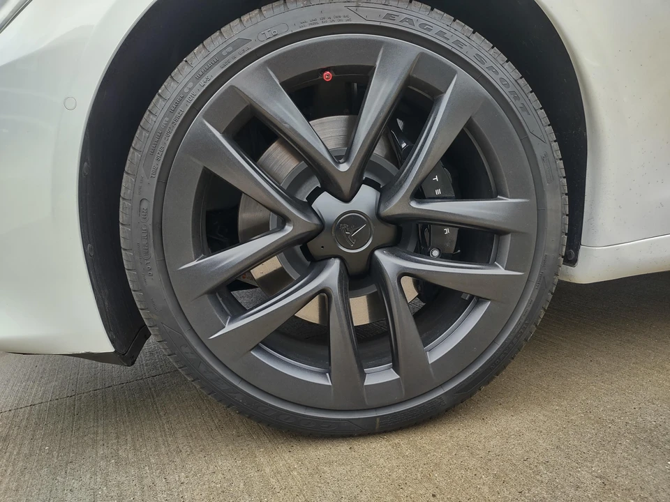 2023 Tesla Model S - Image 18 of 31