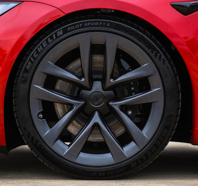 2023 Tesla Model S - Image 26 of 31