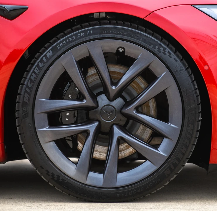 2023 Tesla Model S - Image 29 of 31