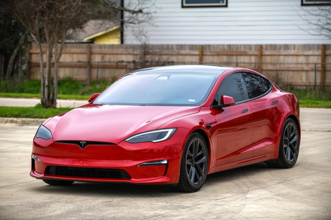 2023 Tesla Model S - Image 10 of 31