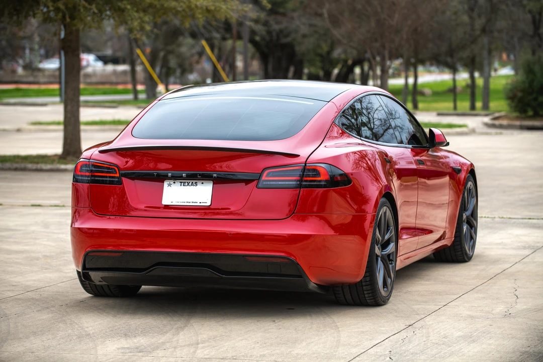 2023 Tesla Model S - Image 15 of 31