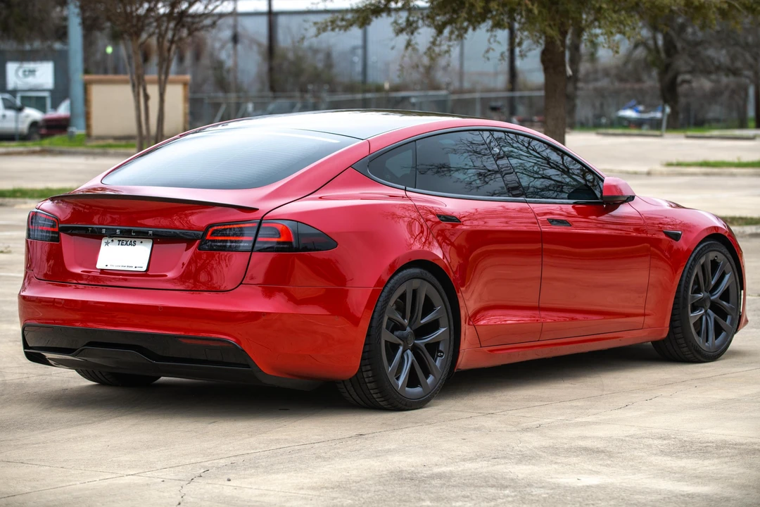 2023 Tesla Model S - Image 4 of 31