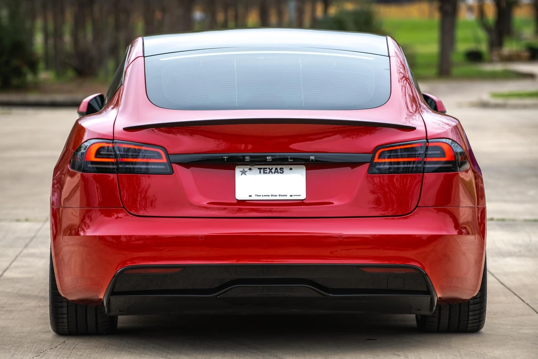 2023 Tesla Model S - Image 5 of 31
