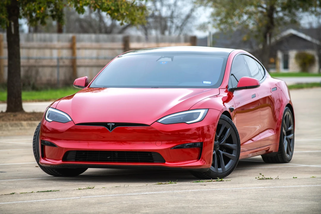 2023 Tesla Model S - Image 7 of 31