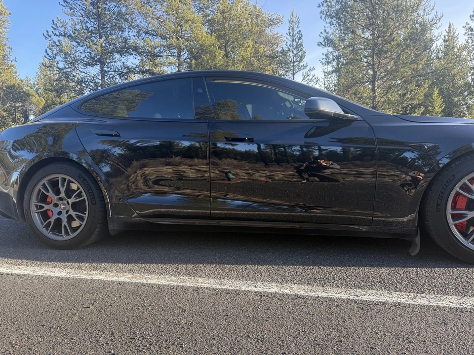 2023 Tesla Model S - Image 6 of 13