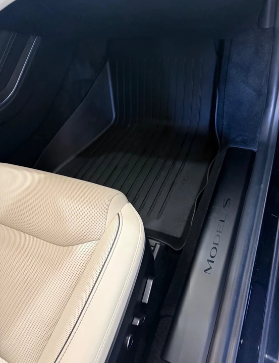 2023 Tesla Model S - Image 10 of 13