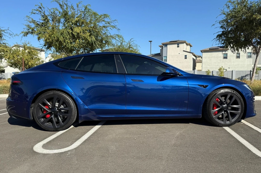 2023 Tesla Model S - Image 10 of 19