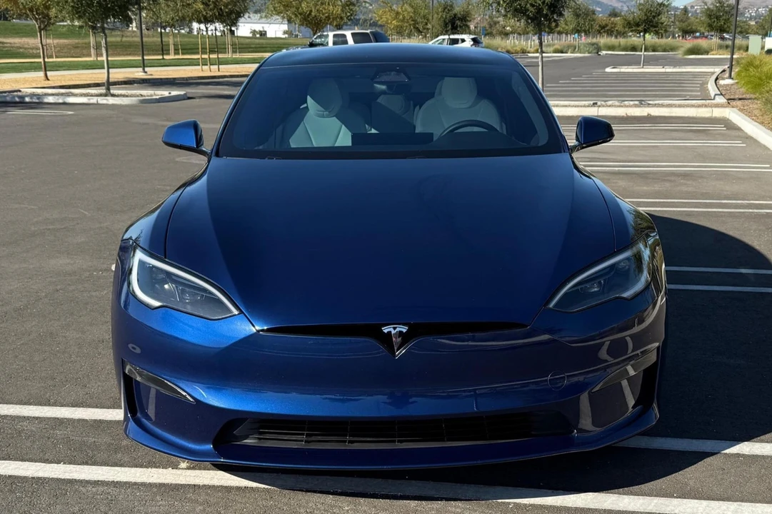 2023 Tesla Model S - Image 13 of 19