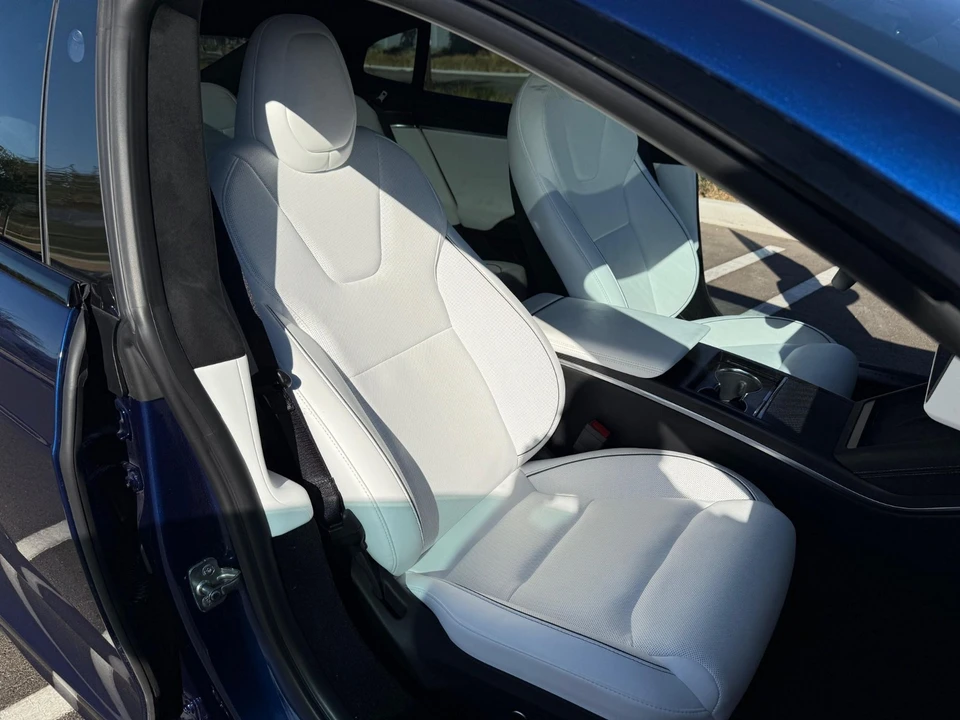 2023 Tesla Model S - Image 17 of 19