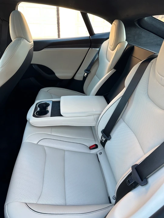 2023 Tesla Model S - Image 17 of 21