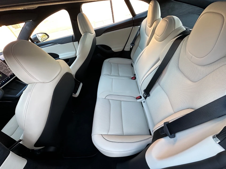 2023 Tesla Model S - Image 14 of 21
