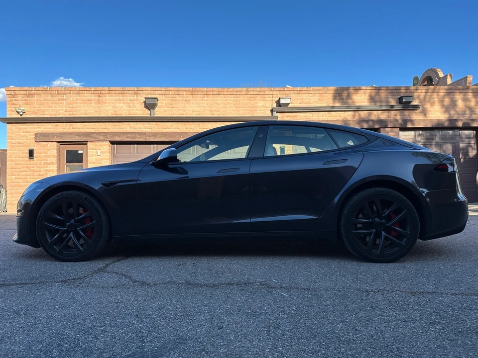 2023 Tesla Model S - Image 5 of 21