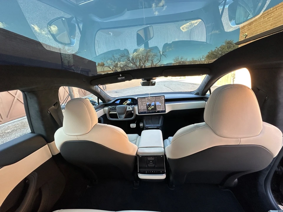 2023 Tesla Model S - Image 12 of 21