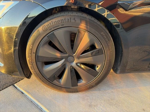 2023 Tesla Model S - Image 10 of 21