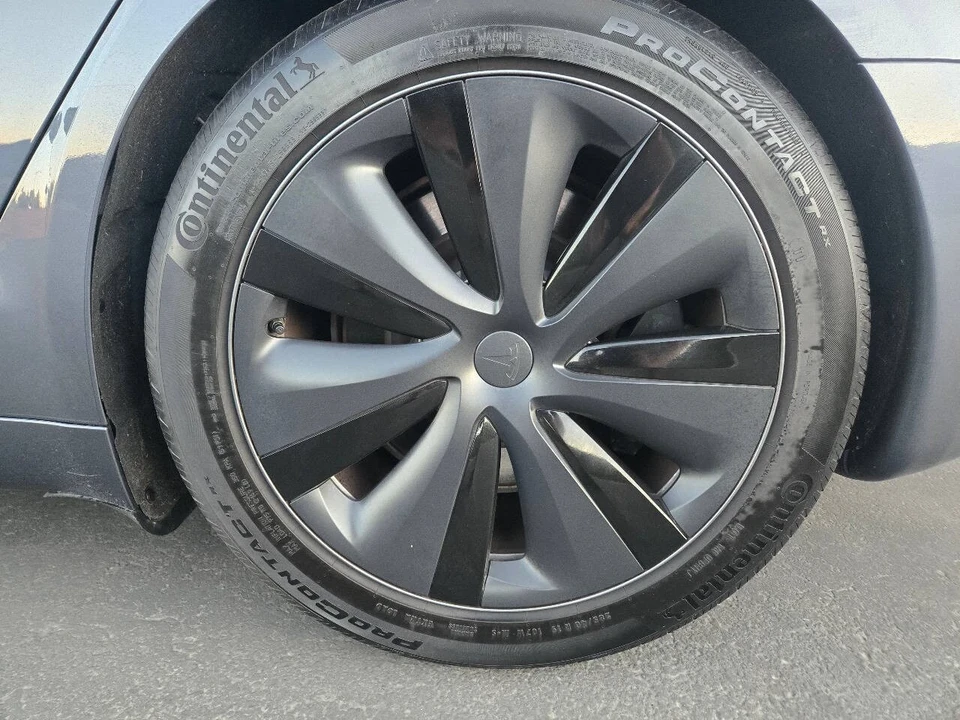 2023 Tesla Model S - Image 15 of 21