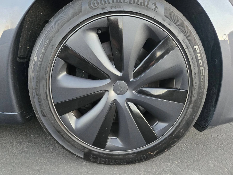 2023 Tesla Model S - Image 17 of 21