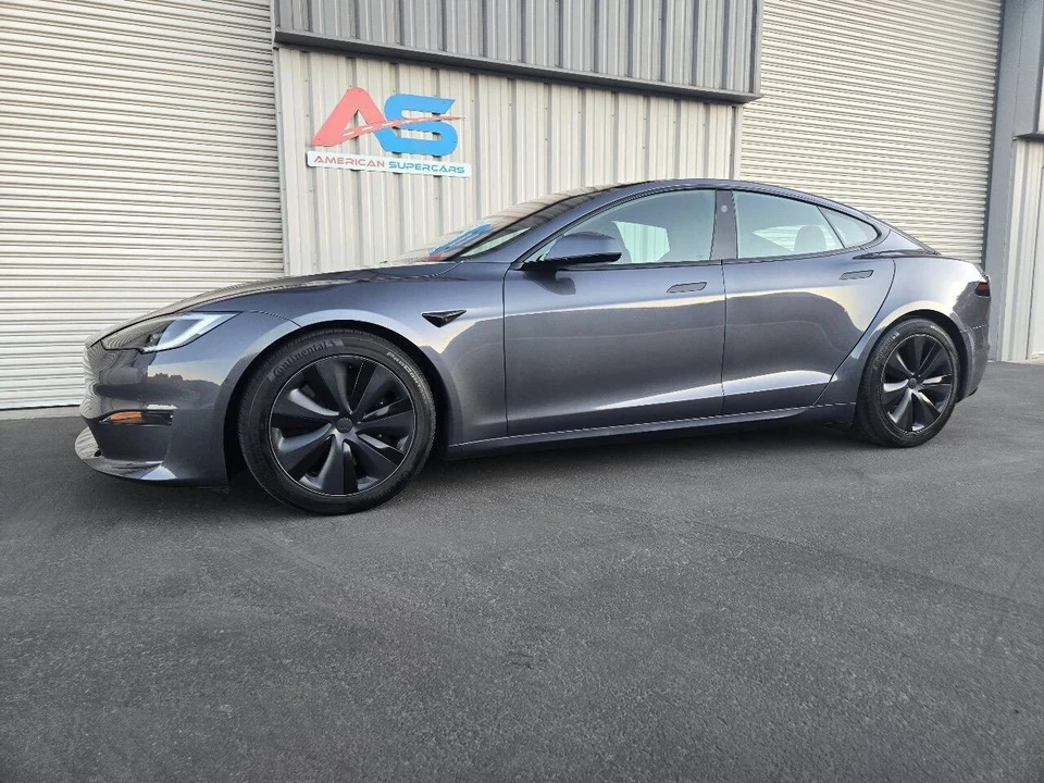 2023 Tesla Model S - Image 2 of 21