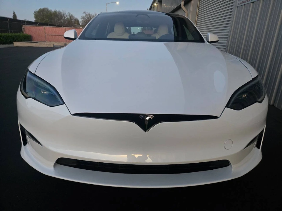 2023 Tesla Model S - Image 12 of 21